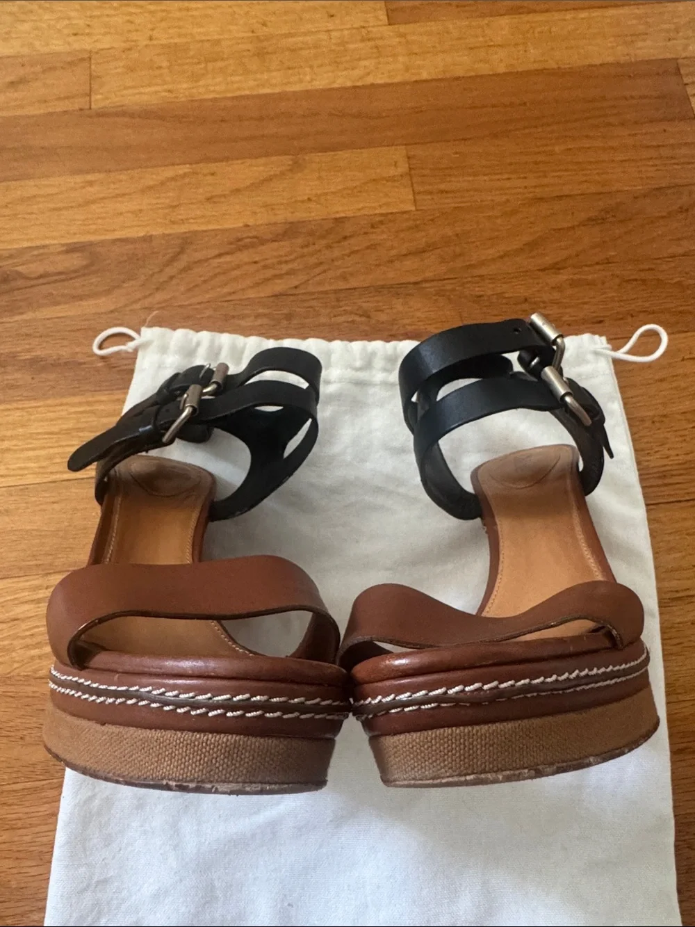 CHLOE Groove Platform Sandal Black Brown Wedge 39- runs small! Fits like 37-37.5